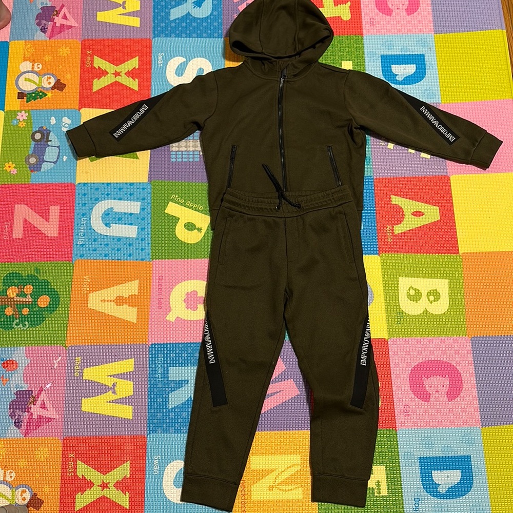 Emporio Armani tracksuit for boys size 6 Mint Condition